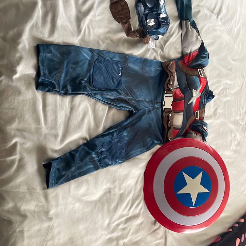 Costume